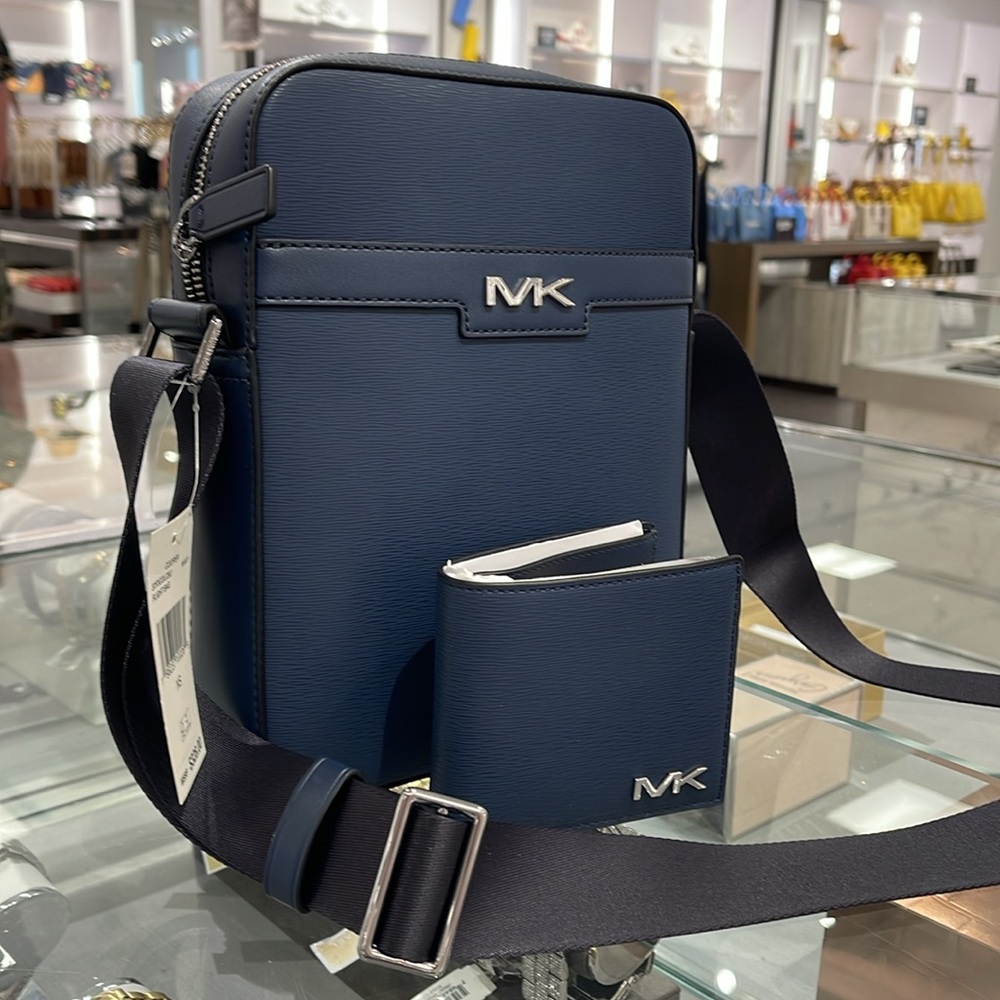 Michael Kors Cooper Flight Crossbody Bag & MK Cooper Billfold Wallet
NWT - Picture 2 of 16